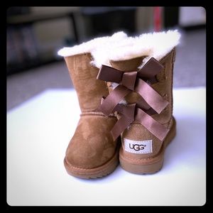 Toddler girl Bailey Bow II UGG boots